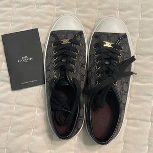 Coach shoes 7.5